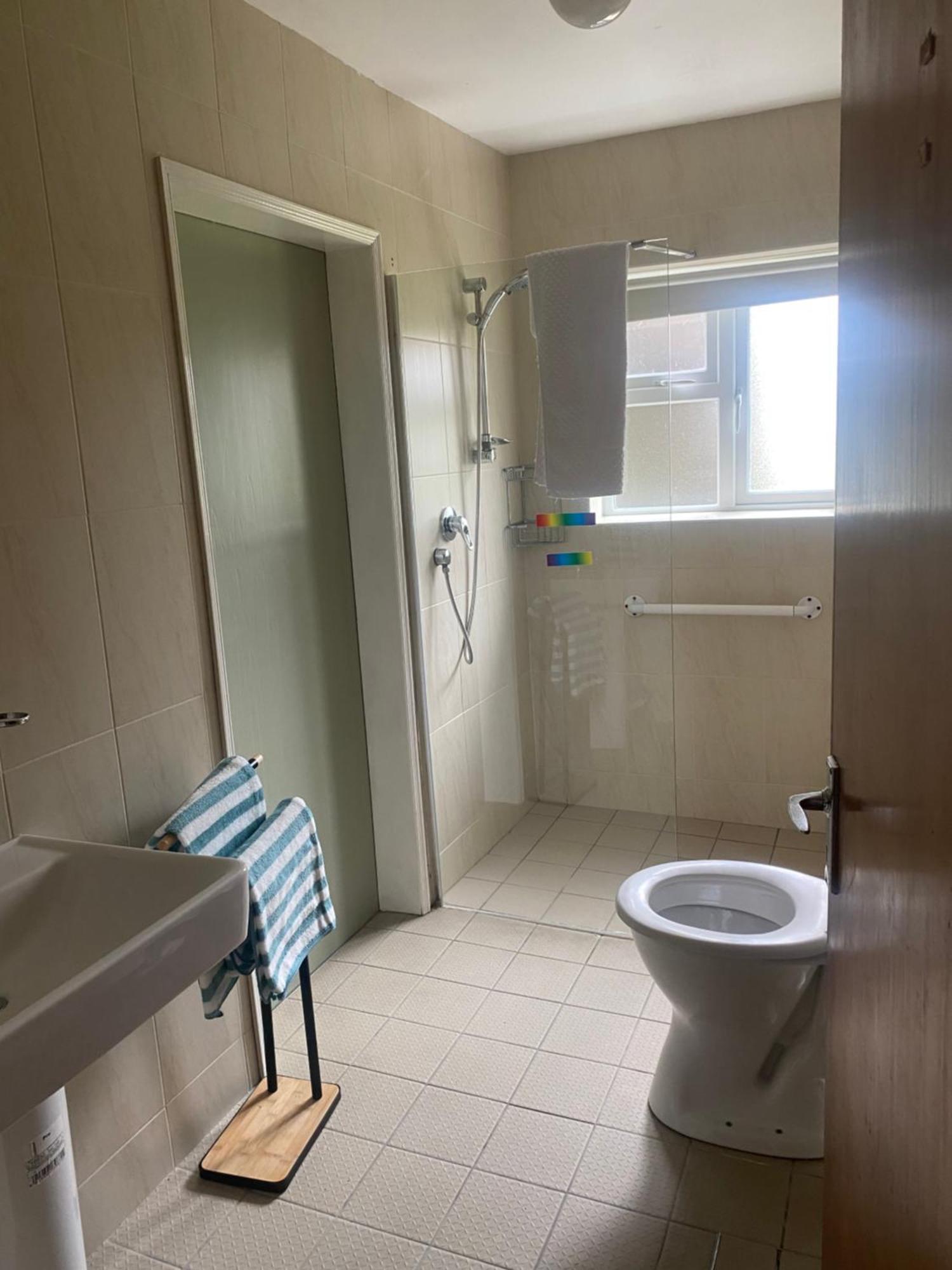 Bluebell Apartment Sleeps 7 Only Let As Whole Apartment Blennerville Екстериор снимка